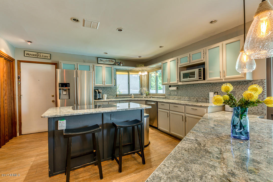 9802 S 156th Pl, Gilbert, AZ 85234 photo 4