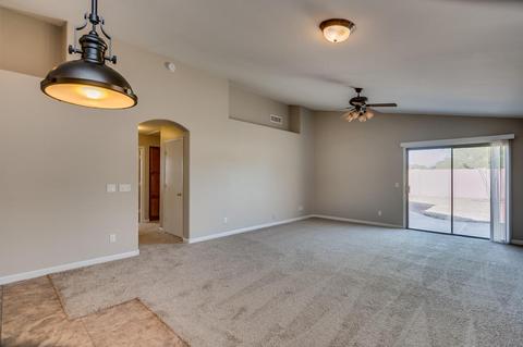 582 S Brett St, Gilbert, AZ 85296 photo 4