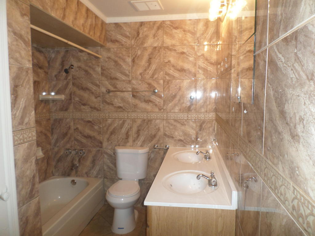 7623 W Fairmount Ave, Phoenix, AZ 85033 photo 9