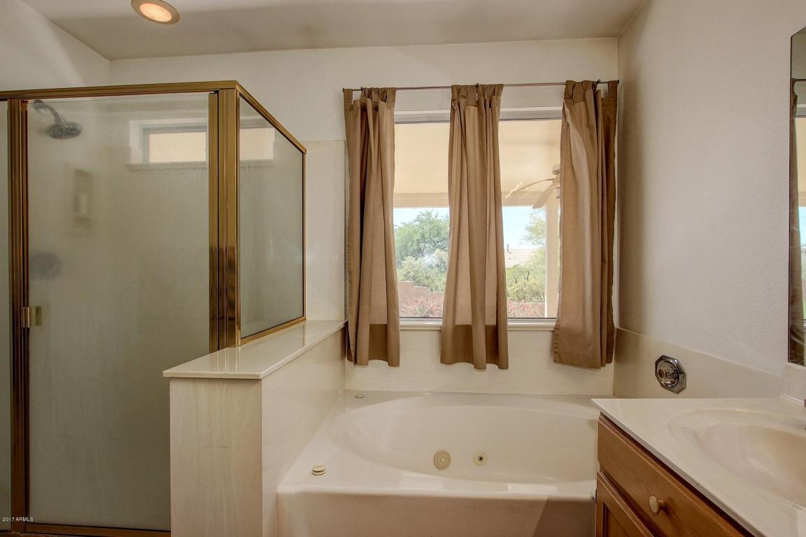 529 E Blue Eagle Ln, Phoenix, AZ 85086 photo 16