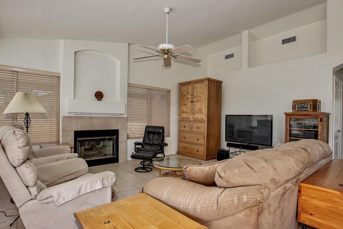 529 E Blue Eagle Ln, Phoenix, AZ 85086 photo 6