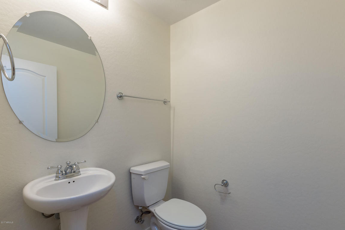 2209 E Pecan Rd, Phoenix, AZ 85040 photo 22