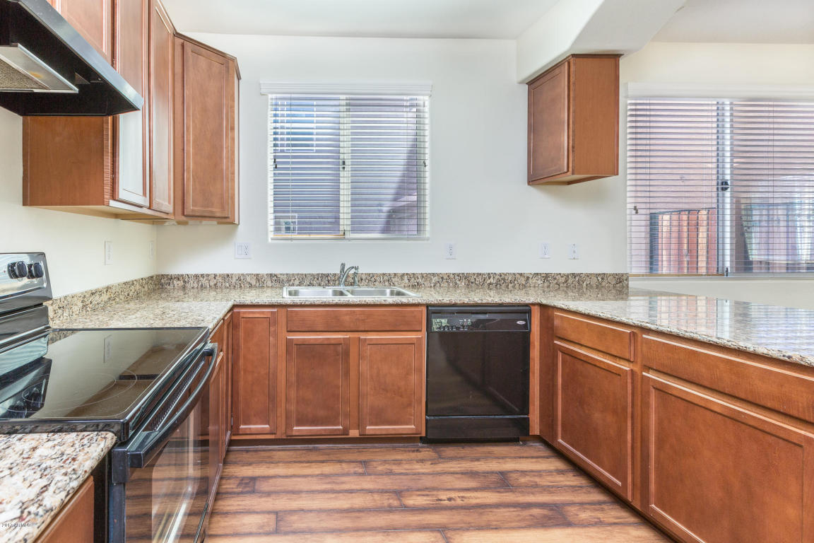 2209 E Pecan Rd, Phoenix, AZ 85040 photo 9