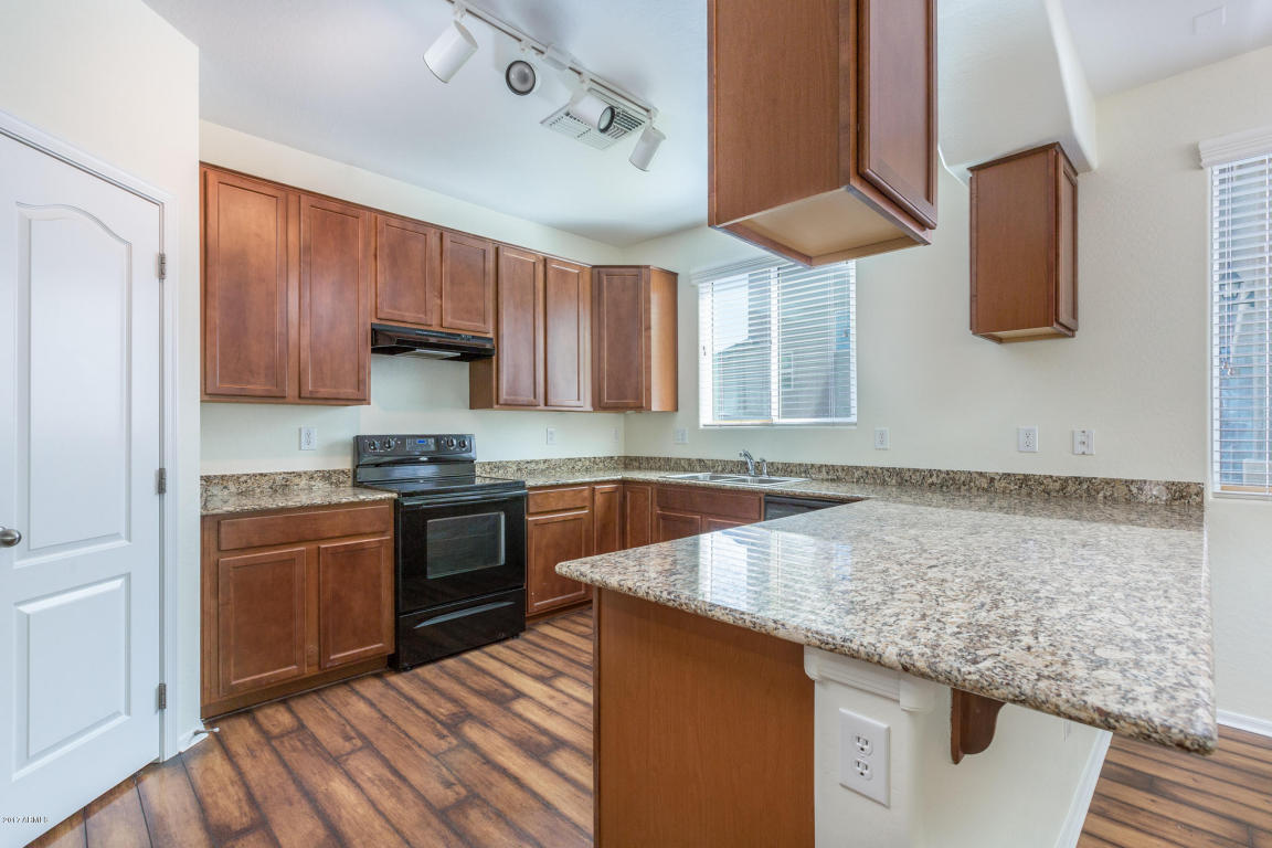 2209 E Pecan Rd, Phoenix, AZ 85040 photo 7