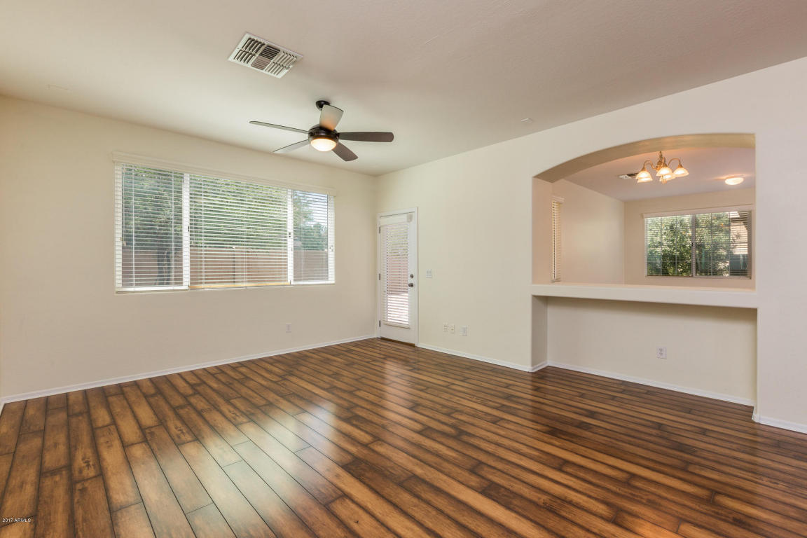 2209 E Pecan Rd, Phoenix, AZ 85040 photo 13