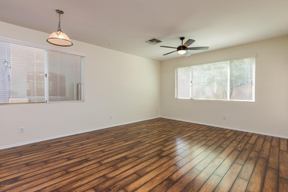 2209 E Pecan Rd, Phoenix, AZ 85040 photo 11