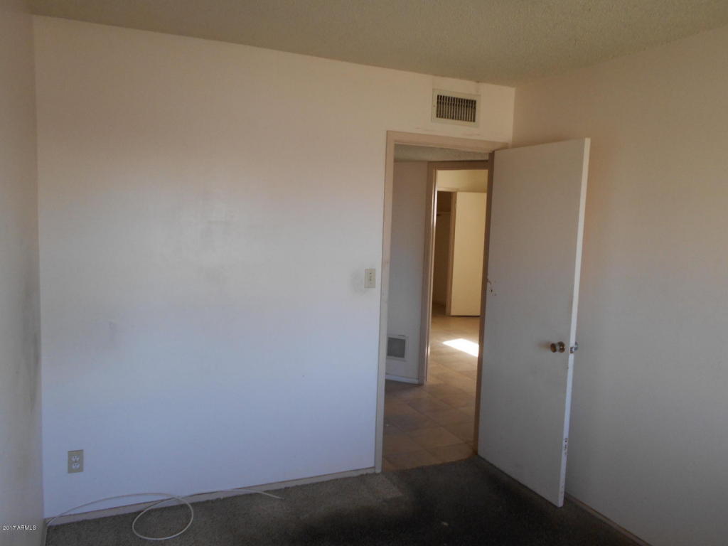 2333 E School Dr, Phoenix, AZ 85040 photo 25