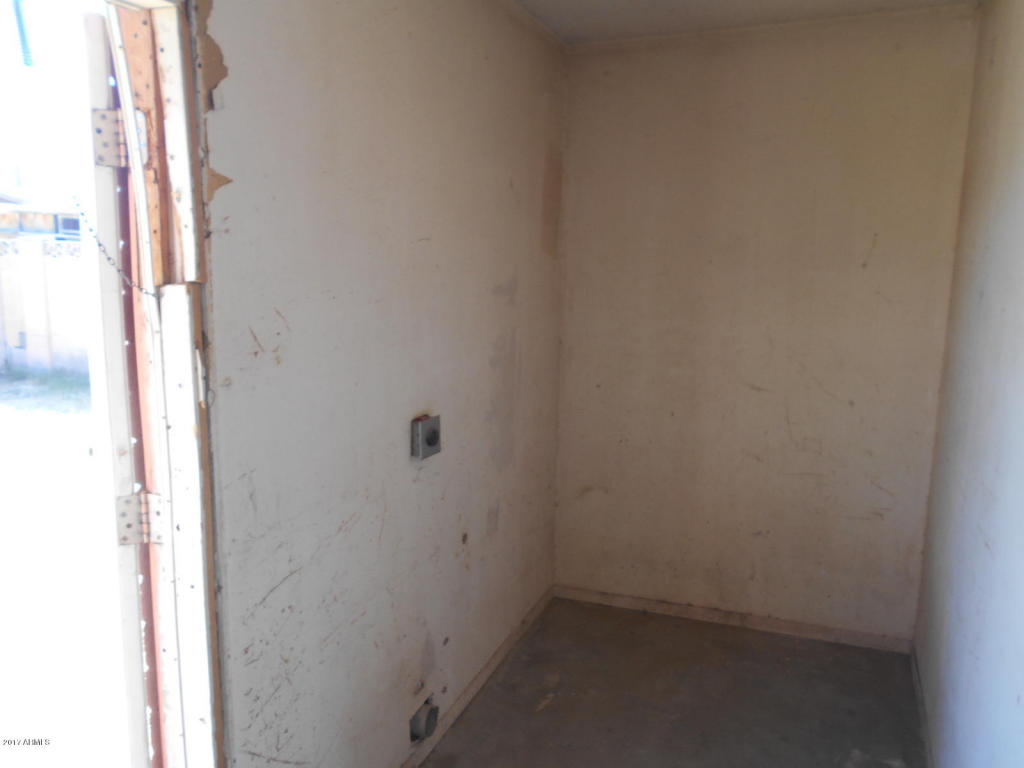 2333 E School Dr, Phoenix, AZ 85040 photo 36