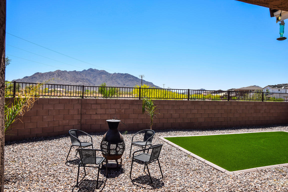 2771 E Gillcrest Rd, Gilbert, AZ 85298 photo 2