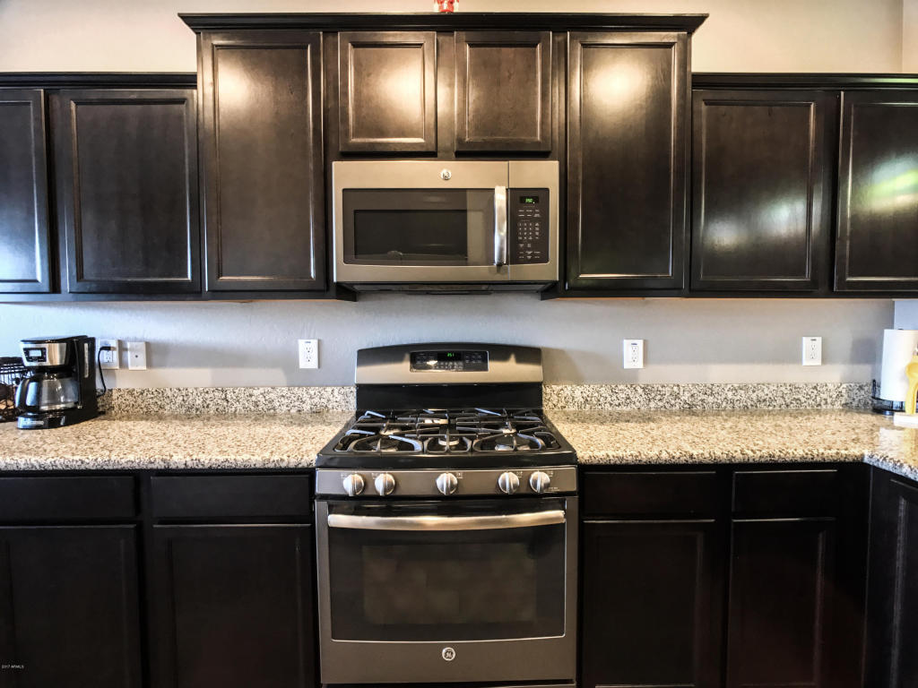 2771 E Gillcrest Rd, Gilbert, AZ 85298 photo 5