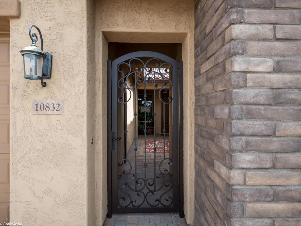 10832 E Queensborough Ave, Mesa, AZ 85212 photo 4