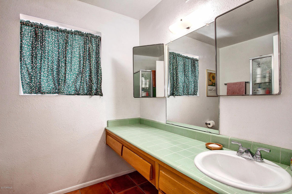 708 E Wesleyan Dr, Tempe, AZ 85282 photo 28