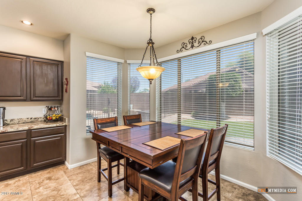 259 S Colonia Ct, Gilbert, AZ 85296 photo 12
