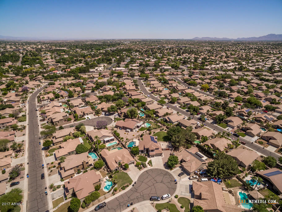 259 S Colonia Ct, Gilbert, AZ 85296 photo 49