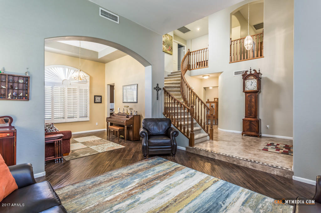 259 S Colonia Ct, Gilbert, AZ 85296 photo 6