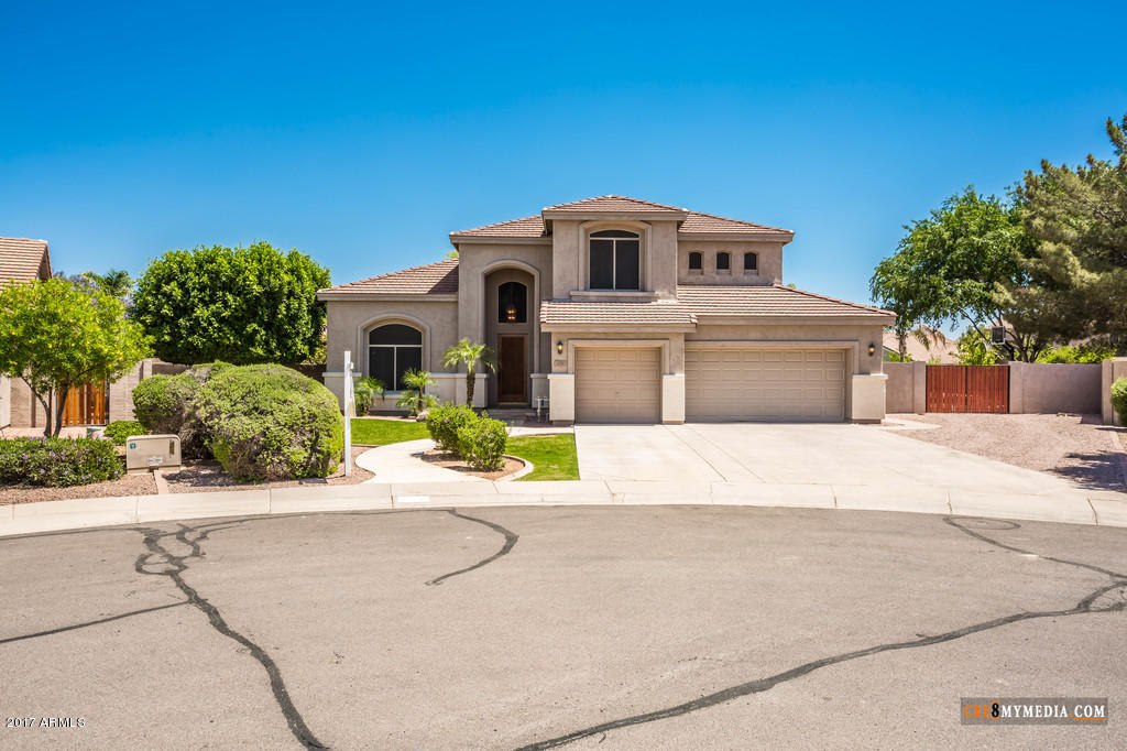 259 S Colonia Ct, Gilbert, AZ 85296 photo 2