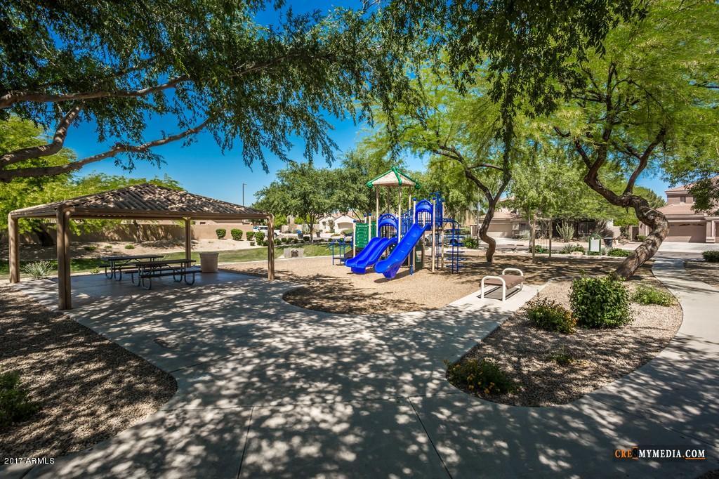 259 S Colonia Ct, Gilbert, AZ 85296 photo 40