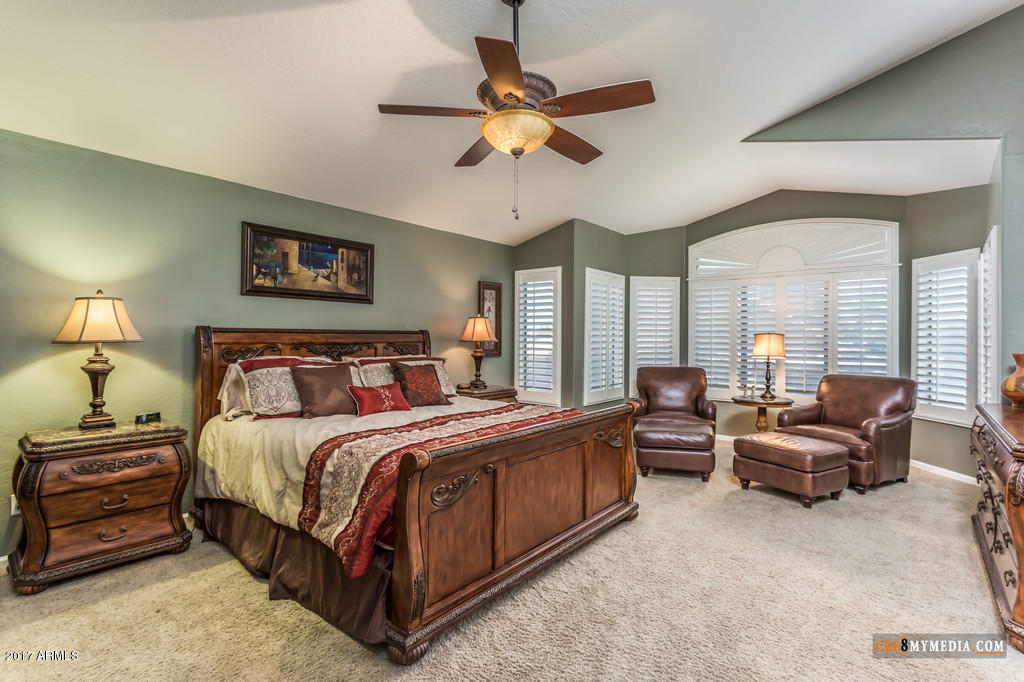 259 S Colonia Ct, Gilbert, AZ 85296 photo 17