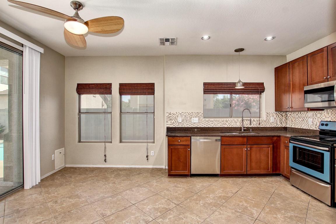 1137 E Hampton Ln, Gilbert, AZ 85295 photo 3