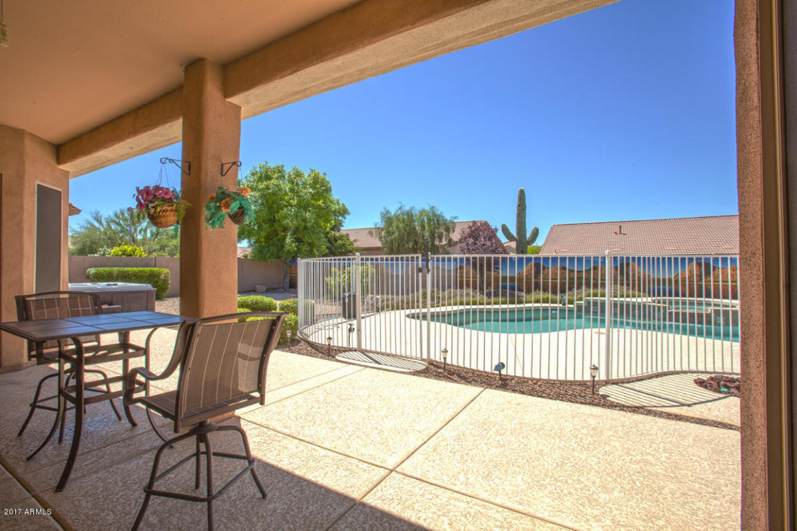 4509 E Robin Ln, Phoenix, AZ 85050 photo 2