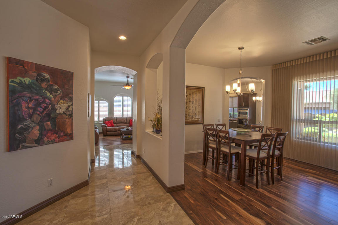 4509 E Robin Ln, Phoenix, AZ 85050 photo 12