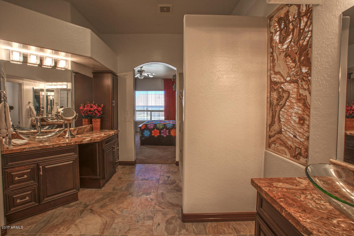 4509 E Robin Ln, Phoenix, AZ 85050 photo 21