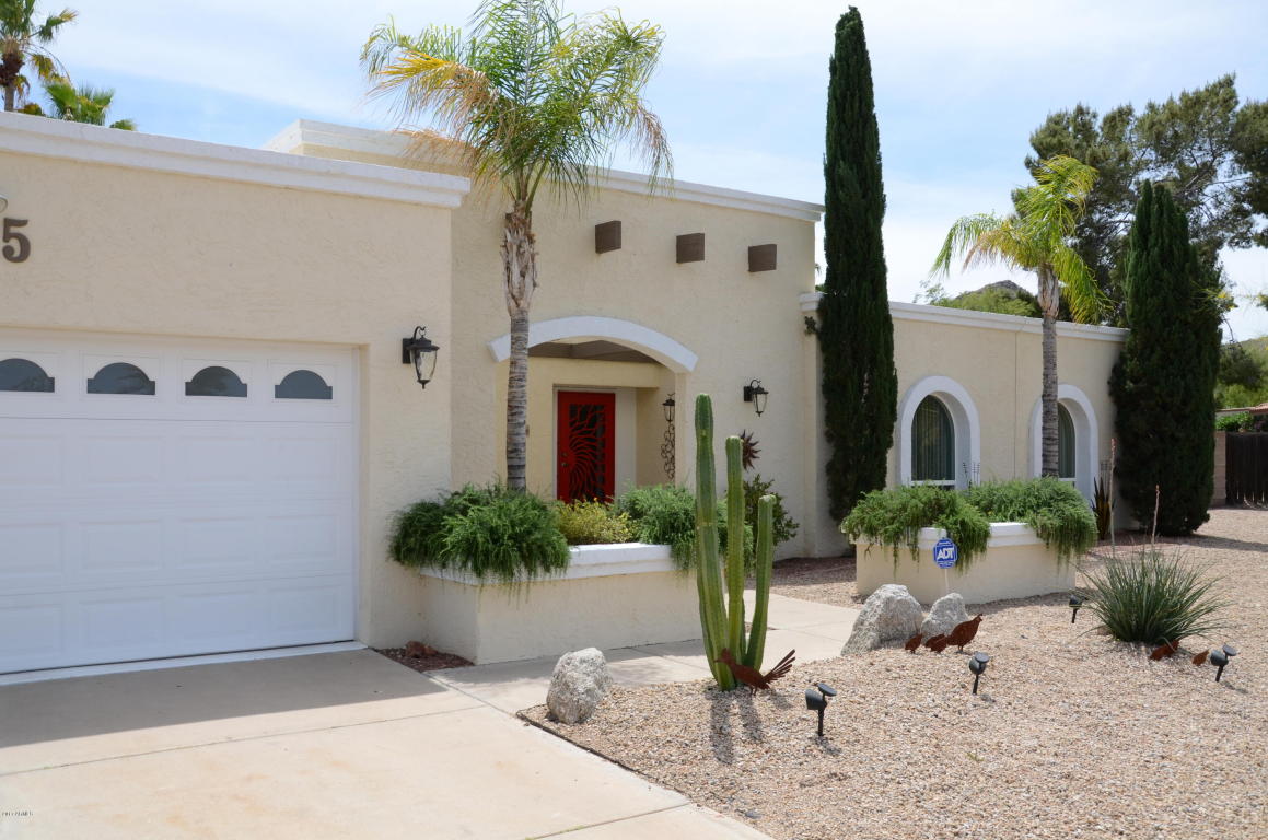 2835 E Claire Dr, Phoenix, AZ 85032 photo 3