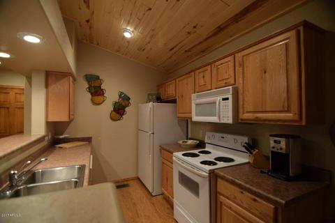 2672 Lodge Loop, Overgaard, AZ 85933 photo 9