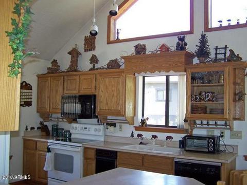 2241 Fairway Dr, Overgaard, AZ 85933 photo 9