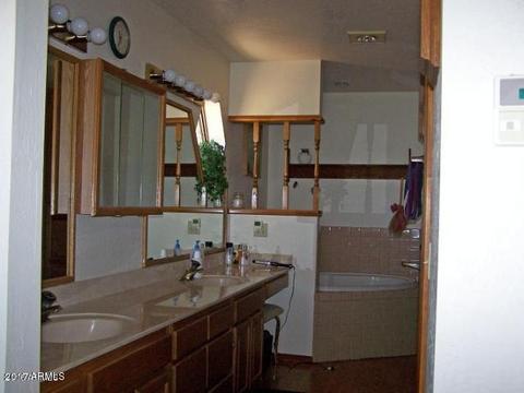 2241 Fairway Dr, Overgaard, AZ 85933 photo 17