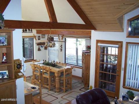 2241 Fairway Dr, Overgaard, AZ 85933 photo 2