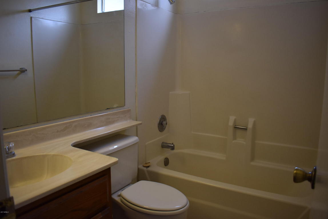 538 E Oraibi Dr, Phoenix, AZ 85024 photo 9