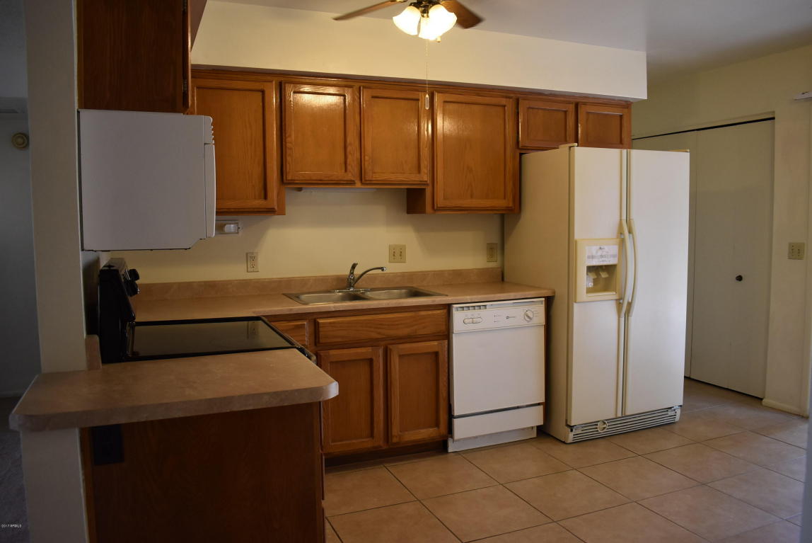 538 E Oraibi Dr, Phoenix, AZ 85024 photo 4