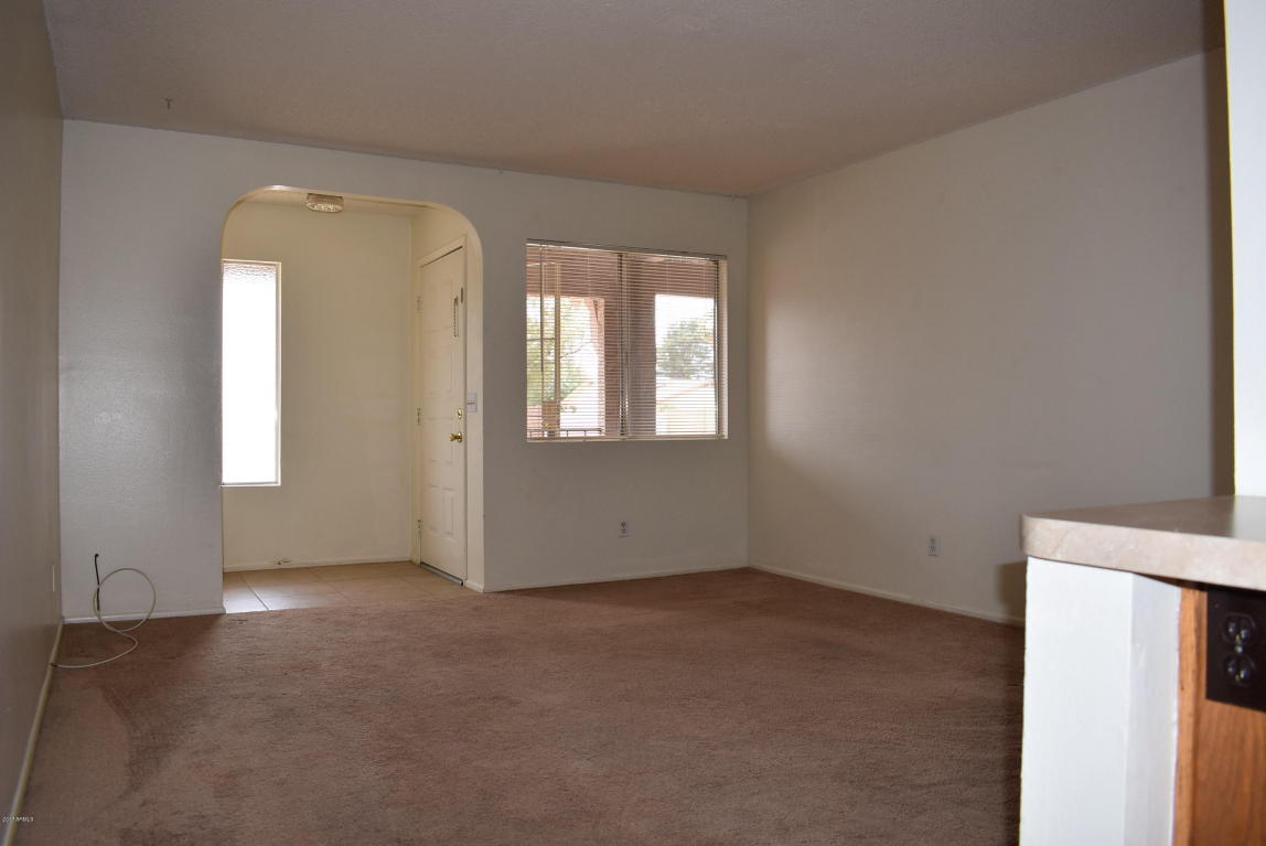538 E Oraibi Dr, Phoenix, AZ 85024 photo 2