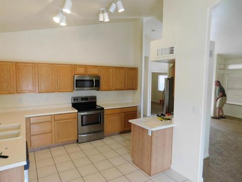 1027 E Brentrup Dr, Tempe, AZ 85283 photo 10