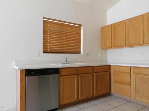 1027 E Brentrup Dr, Tempe, AZ 85283 photo 9