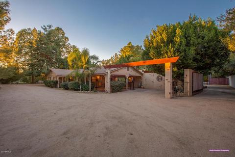 3844 E Vineyard Rd, Phoenix, AZ 85042 photo 1