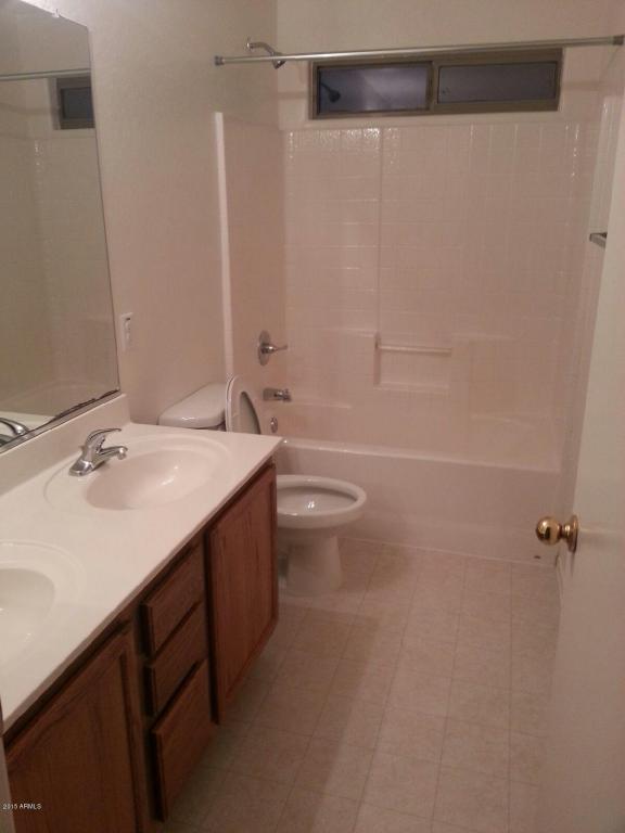 615 E Cody Dr, Phoenix, AZ 85040 photo 3