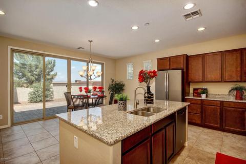 3726 E Angstead Dr, Gilbert, AZ 85296 photo 4