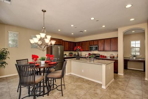 3726 E Angstead Dr, Gilbert, AZ 85296 photo 5