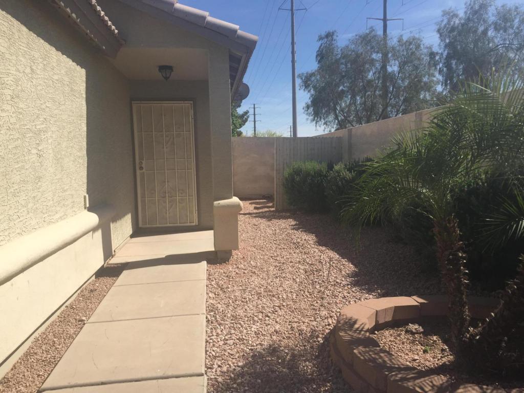 2001 E Catclaw St, Gilbert, AZ 85296 photo 3
