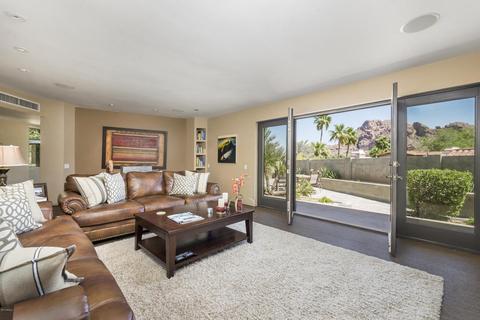 4329 E Mcdonald Dr, Phoenix, AZ 85018 photo 1