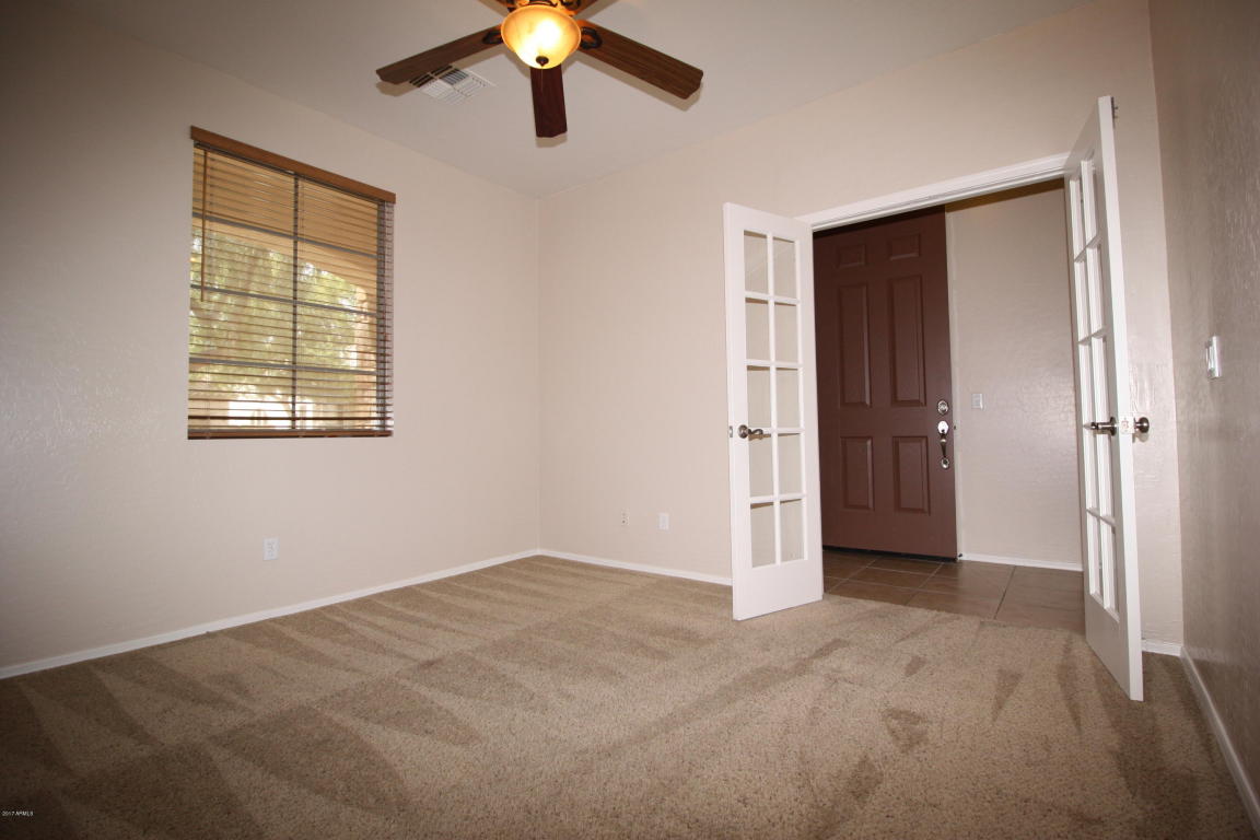 3664 E Sebastian Ln, Gilbert, AZ 85297 photo 2