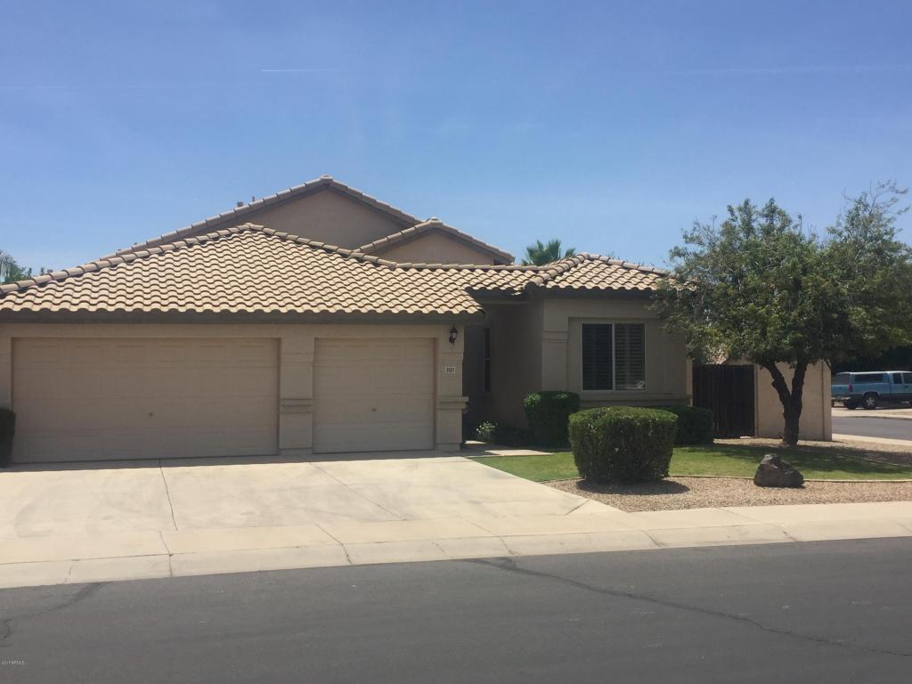 2523 Estrella St, Gilbert, AZ 85296 photo 1