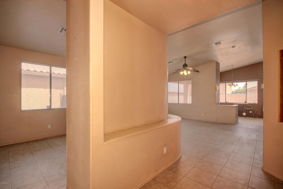 3235 S 73rd Dr, Phoenix, AZ 85043 photo 8