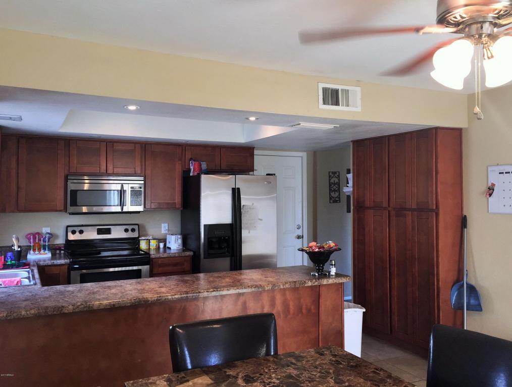 7619 W Wolf St, Phoenix, AZ 85033 photo 6