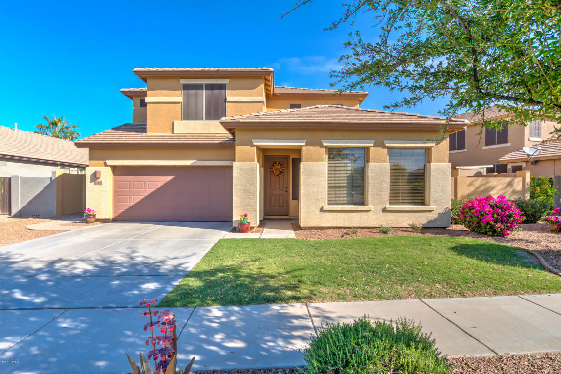 4188 E Rainbow Dr, Gilbert, AZ 85297 photo 1