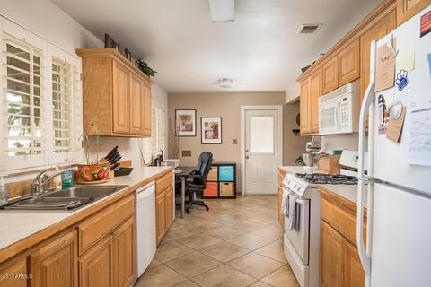 3016 E Montecito Ave, Phoenix, AZ 85016 photo 4