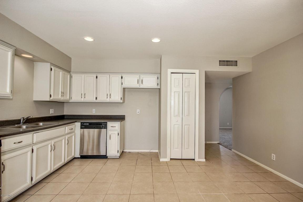 1133 E Glade Cir, Mesa, AZ 85204 photo 4