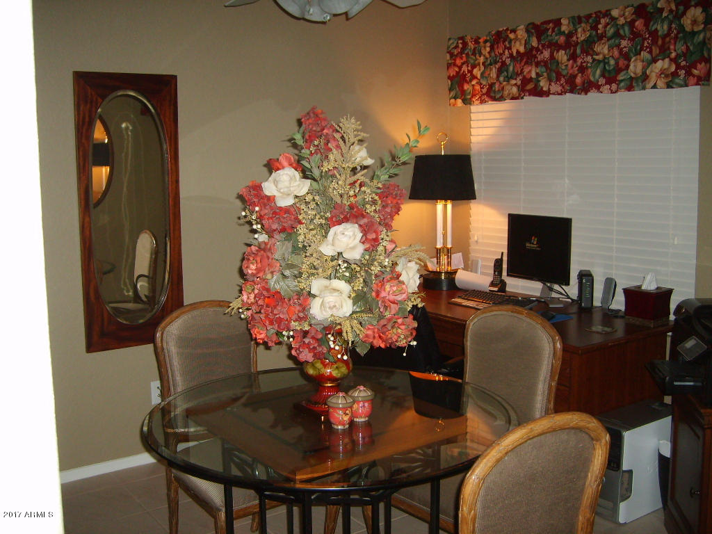 192 W Sagebrush St, Gilbert, AZ 85233 photo 5